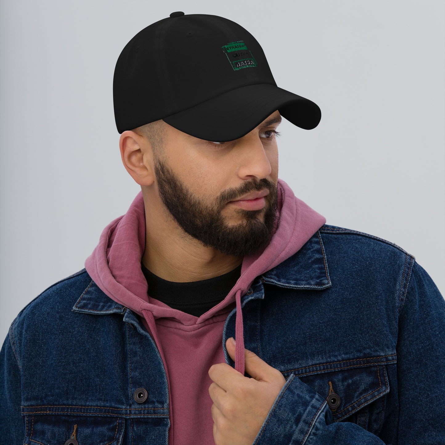 "OUTTA Naija" Dad hat